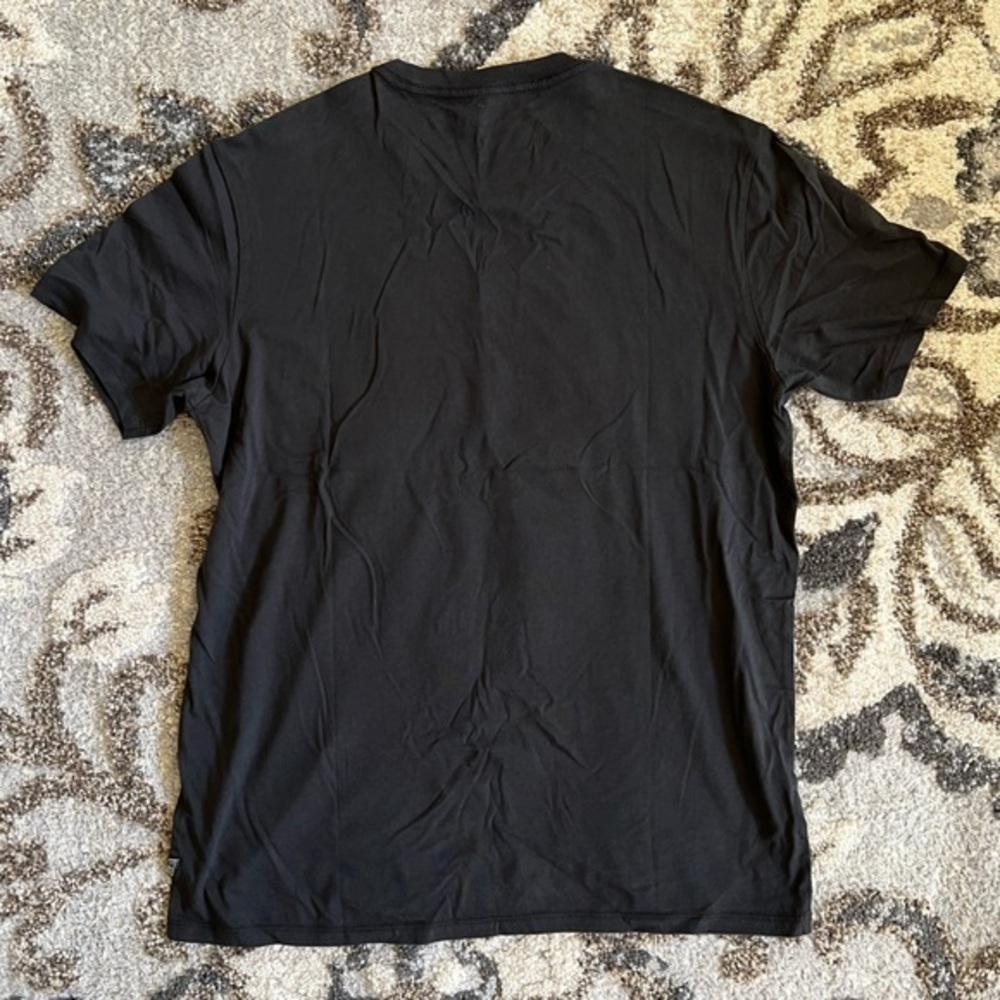 Guess Embroidered Tiger Tee - Picture 10 of 10